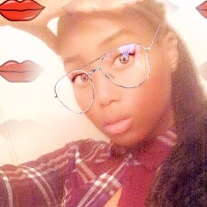 Meet your Posher, Tracey